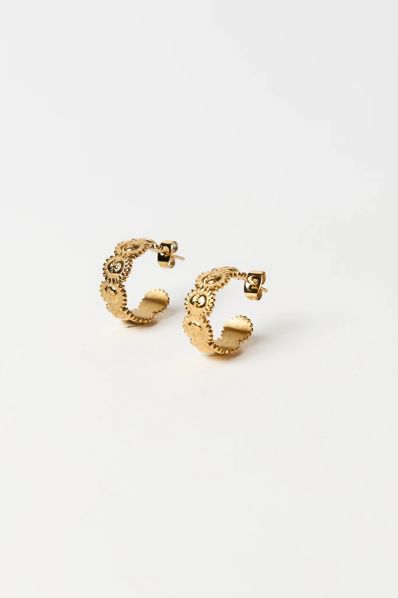 Eliana Hoop Earrings - Gold