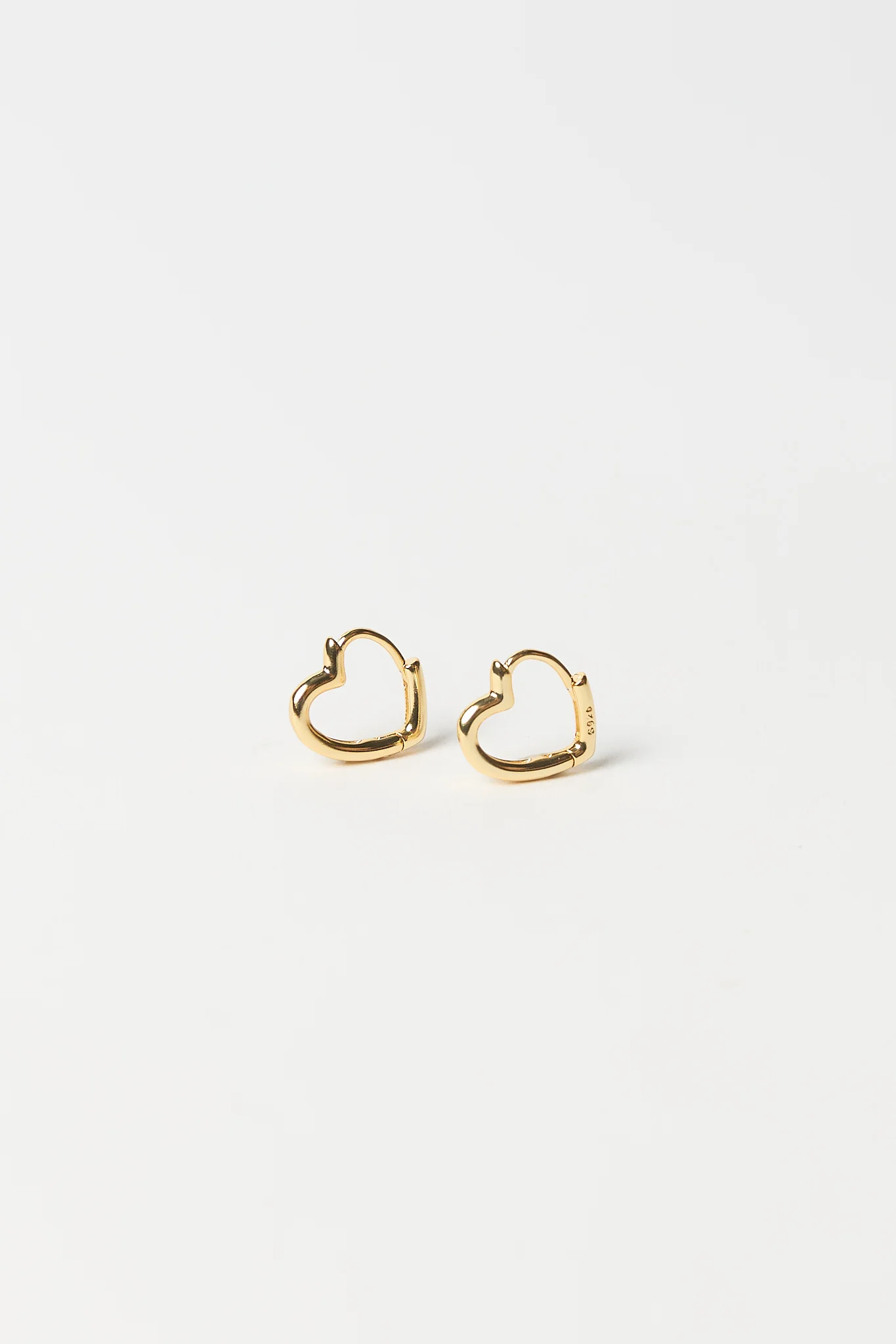 Lover Sleeper Earrings - Gold